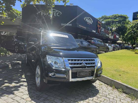 MITSUBISHI PAJERO FULL 3.8 HPE 4X4 V6 24V GASOLINA 4P AUTOMÁTICO